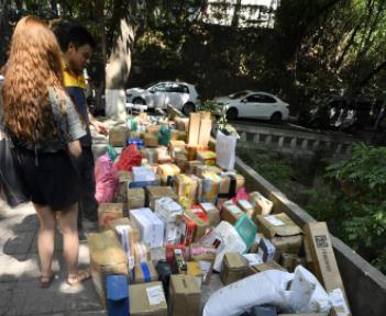大一新生在学校里做哪些兼职能赚钱？配图